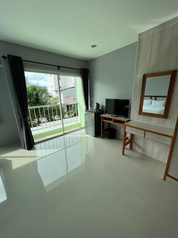 Miami Apartments Patong Exterior photo